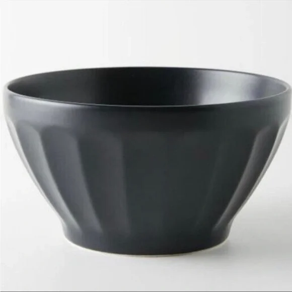 Anthropologie Large Matte Latte Serving Bowl in Black - Picture 4 of 5